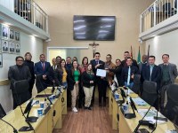 Entregue Moção de Aplausos por empreendedorismo na área da educação