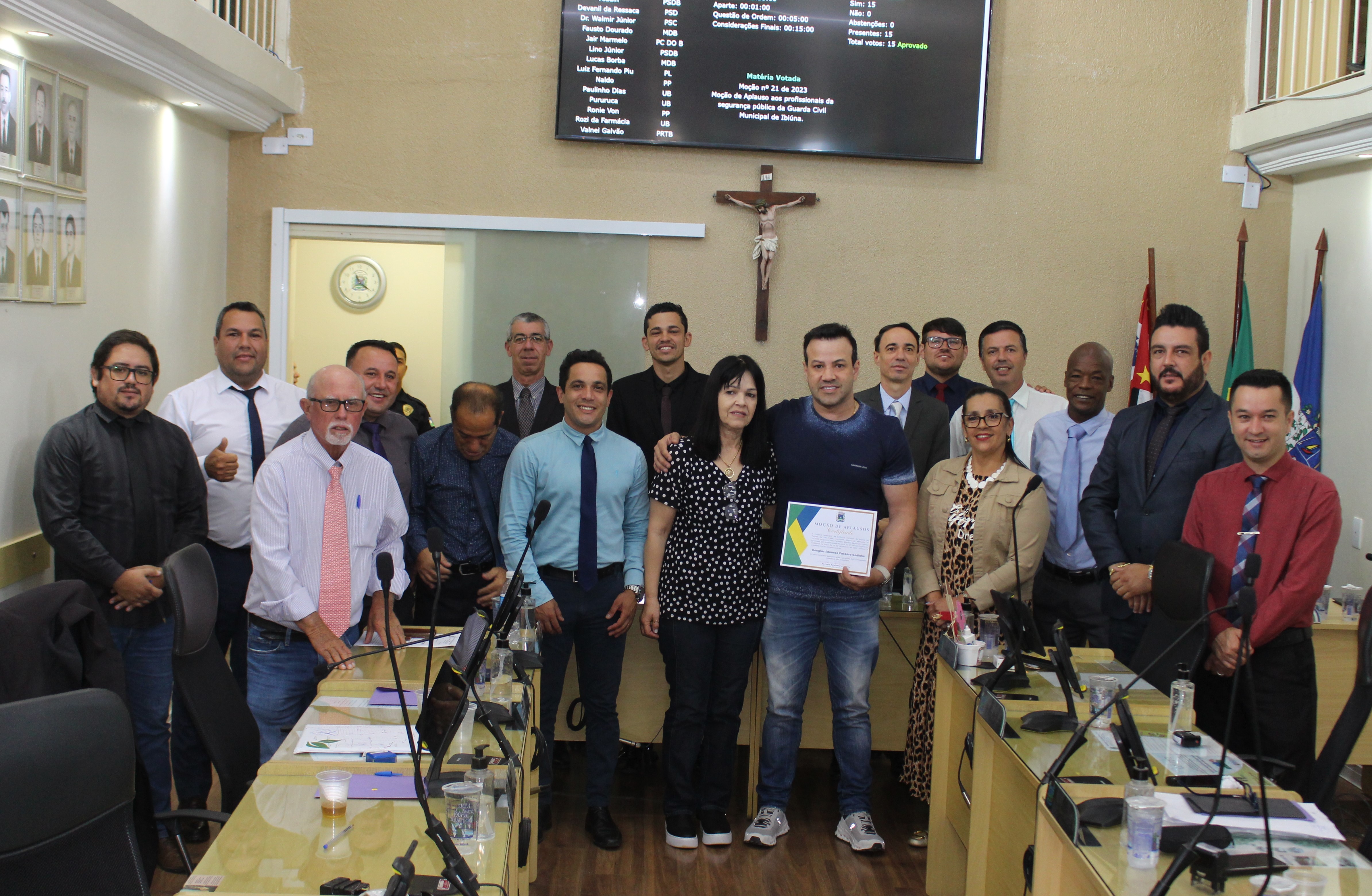 Ibiunense campeão paulista de kart é homenageado pela Câmara de Ibiúna 