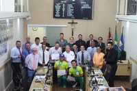 Ibiunenses da seleção brasileira de beisebol são homenageados pela Câmara de Ibiúna 