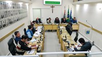 População e vereadores ouvem explicações sobre as Metas Fiscais (arrecadação, dívidas e volume de investimentos) da Prefeitura de Ibiúna no início de 2026