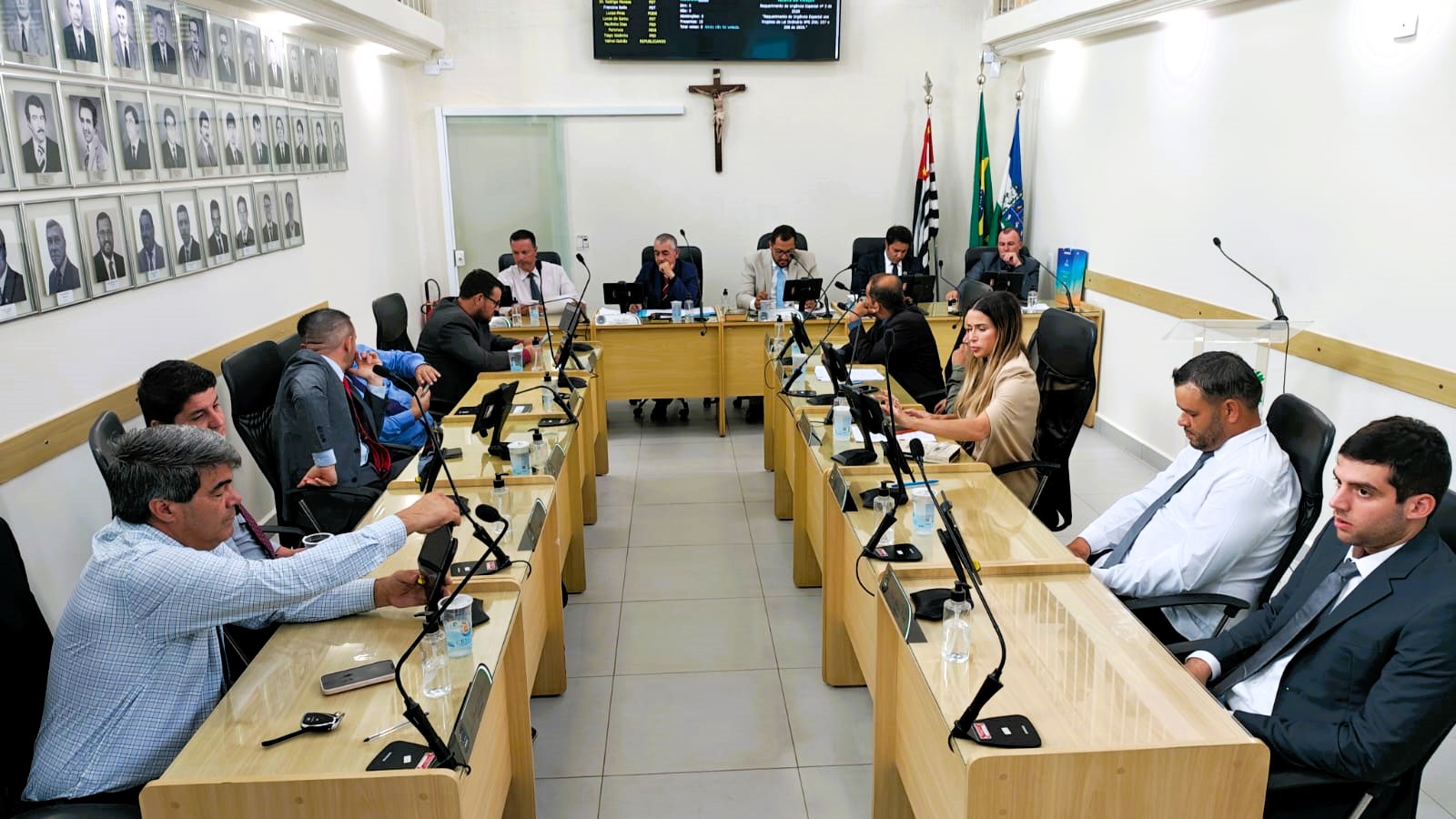 Requerimentos cobram Marinha por mais fiscalização na represa e Sabesp por extensão na rede de abastecimento de água potável em Ibiúna