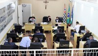 Sessão Extraordinária forma comissões da Câmara e rejeita projeto da Prefeitura