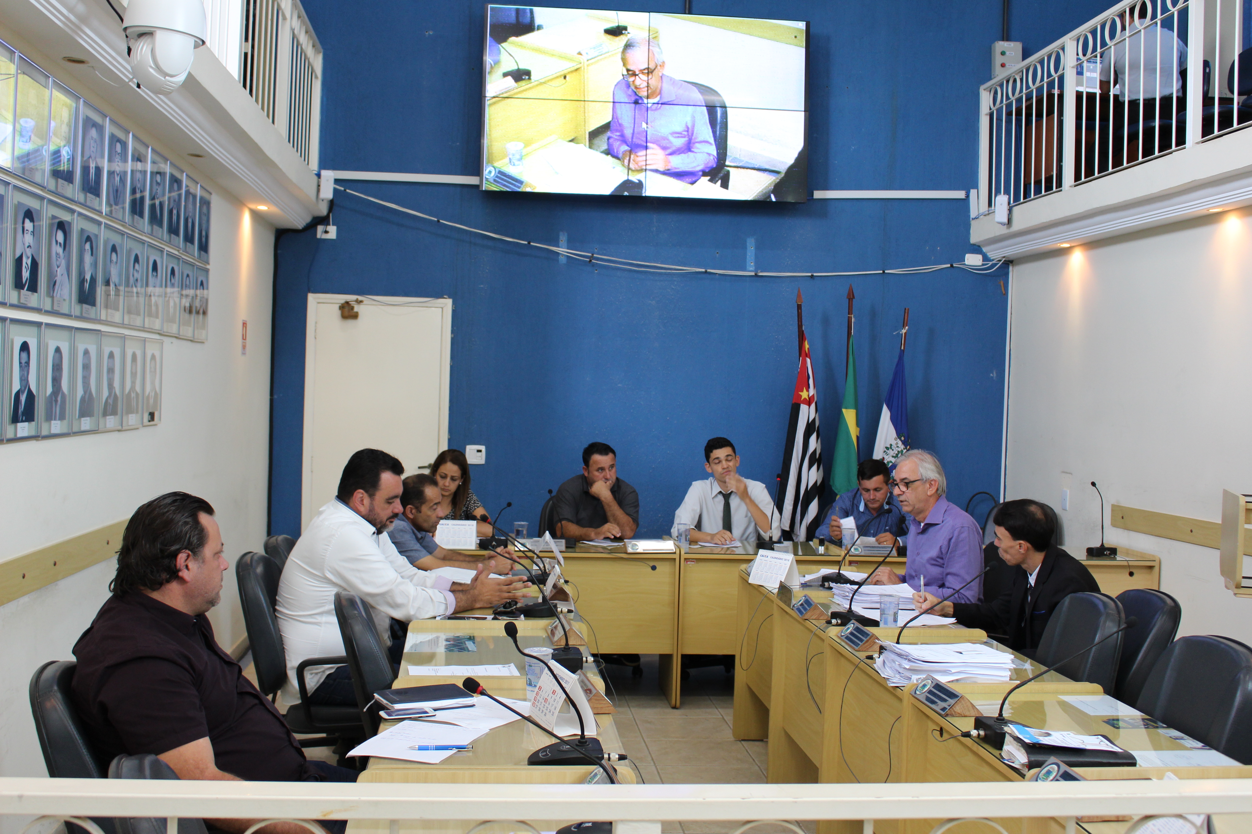 Secretário esclarece aos vereadores o andamento das obras em Ibiúna